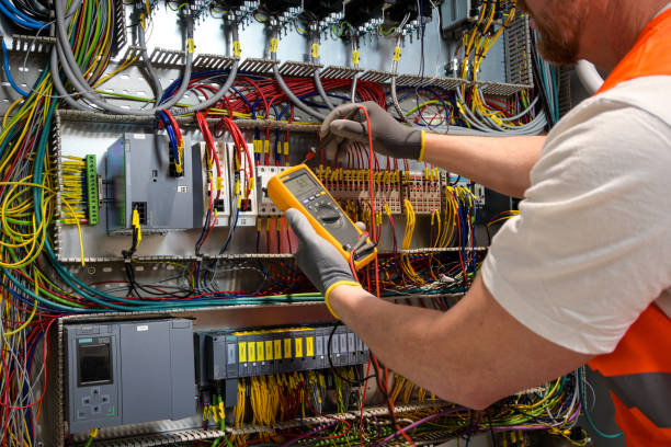 Best Electrical Contractors for Businesses  in Escanaba, MI